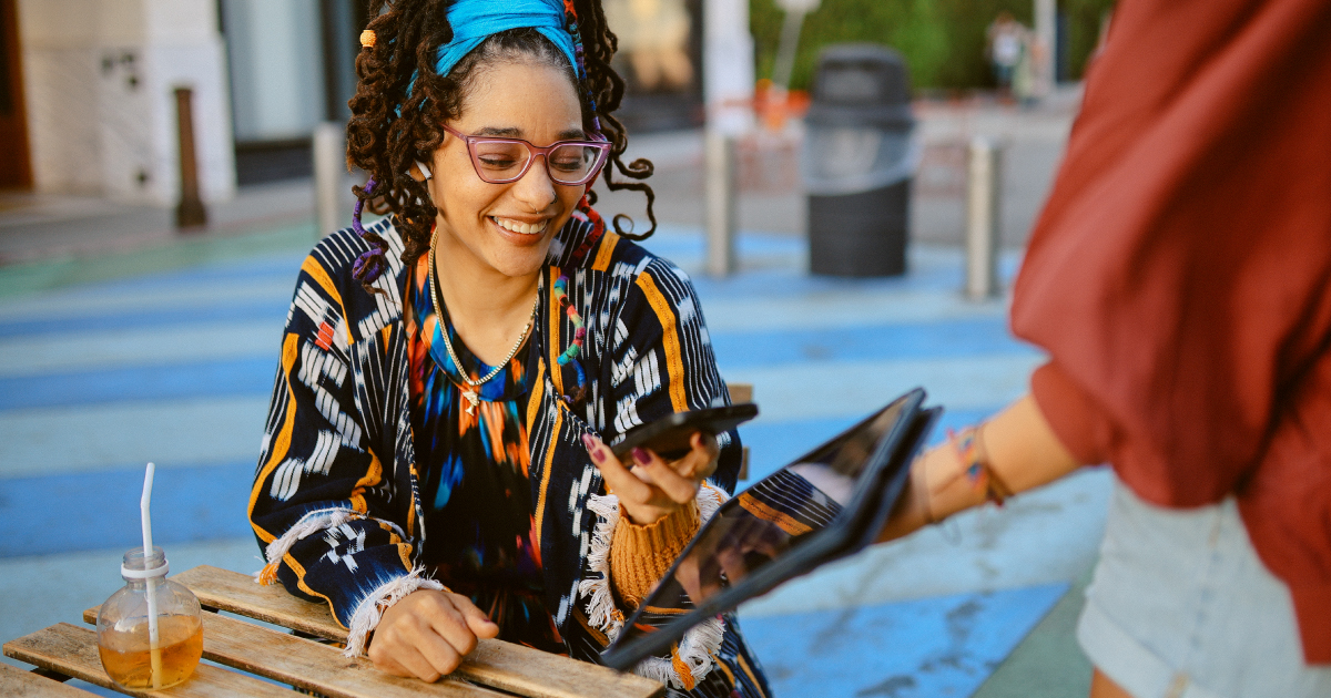 SoftPOS vs mPOS: Tap to pay solutions SoftPOS vs mPOS: Tap to pay solutions